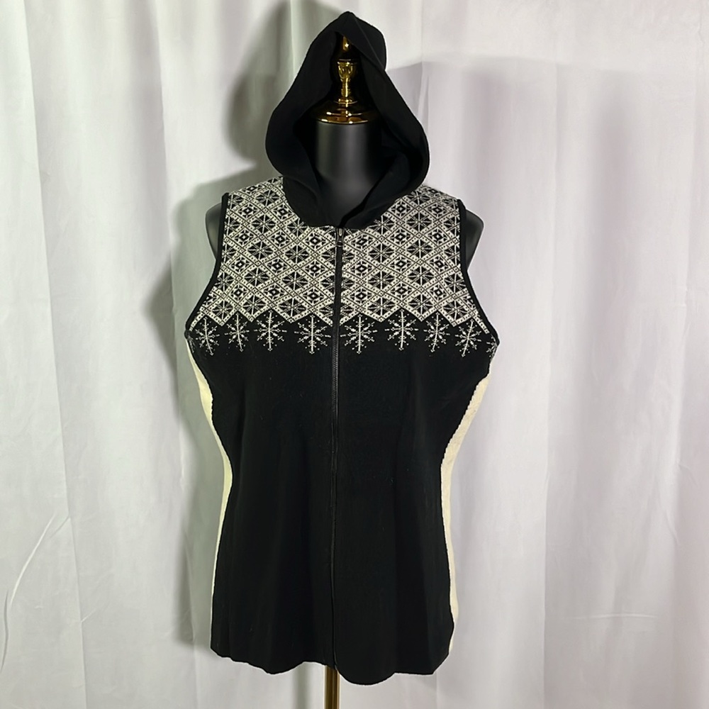 Woolrich Black & Ivory Snowflake Print Lambswool Zip Front Hooded Vest
